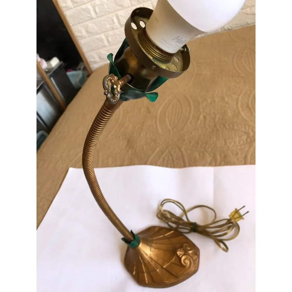 Vtg Faries D950 Industrial Desk Table Lamp Cast Iron Fan Shell Base Art Deco